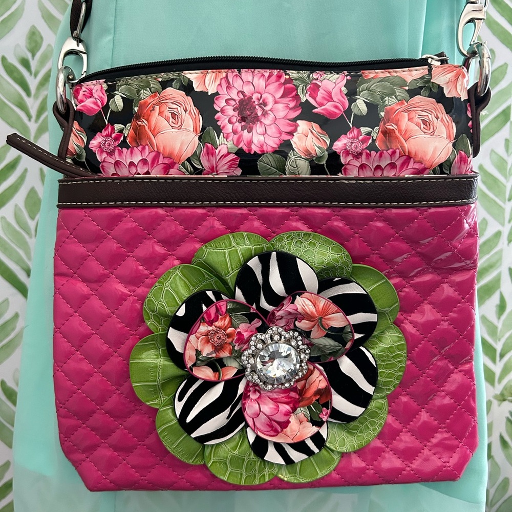 Boutique cross body purse